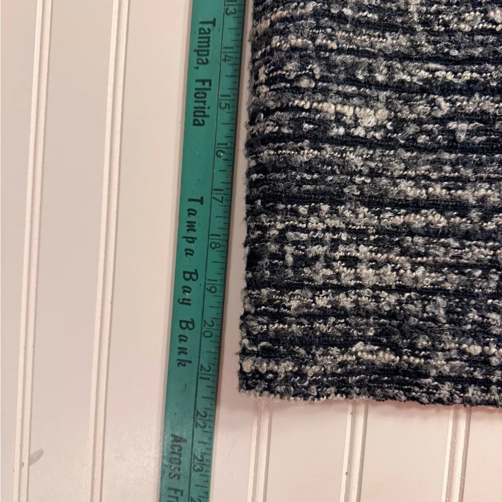 Modern Black and White Area Rug
